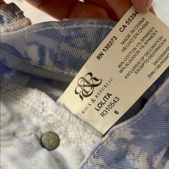 Rock & Republic Blue Lolita Women's Shorts - Picture 4 of 4